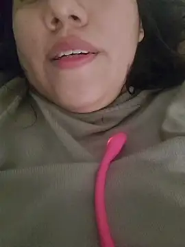 Snapshot of Kalani_Engel chatting on November 2025 04:05:01 PM Kalani Engel online show from November 2025 04:05:01 PM