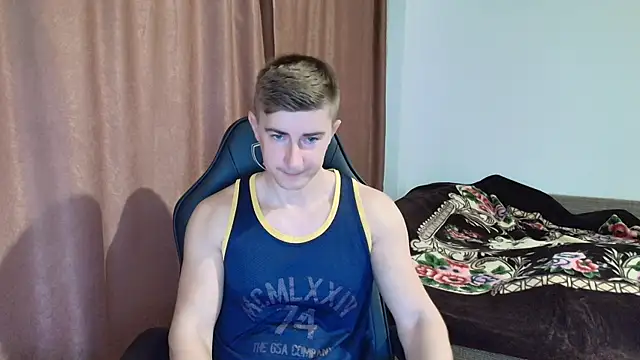 Todhorny9873 online show from December 2024 05:48:01 AM