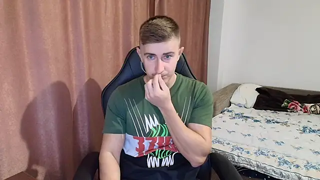 Todhorny9873 online show from December 2024 08:47:01 AM