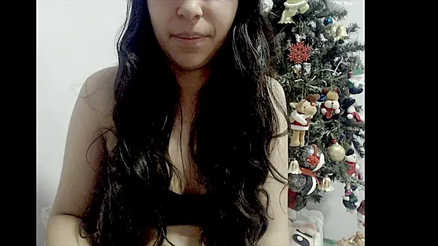 Snapshot of lizztaylor535 chatting on December 2024 03:58:01 PM lizztaylor535 online show from December 2024 03:58:01 PM