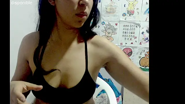 Snapshot of lizztaylor535 chatting on October 2025 04:26:02 PM lizztaylor535 online show from October 2025 04:26:02 PM