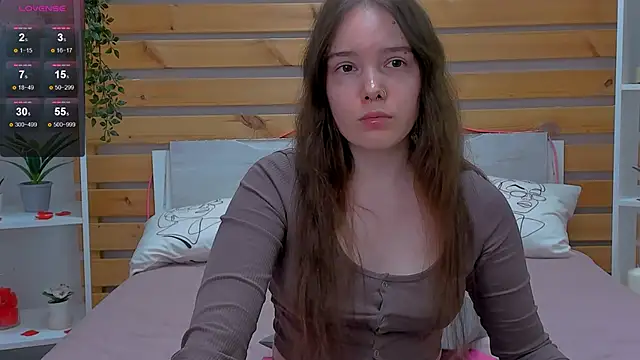 Snapshot of Janie_JJ_Curvie chatting on February 2026 06:40:02 AM Janie JJ Curvie online show from February 2026 06:40:02 AM