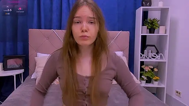 Snapshot of Janie_JJ_Curvie chatting on February 2026 01:00:02 AM Janie JJ Curvie online show from February 2026 01:00:02 AM