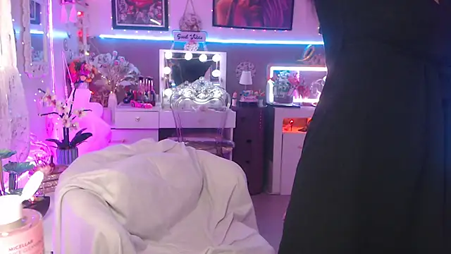 misscectito13 online show from March 2025 03:06:01 PM