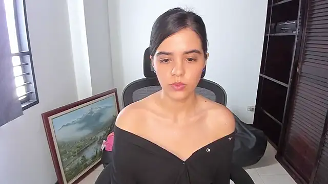 mia collins x online show from December 2025 07:34:02 PM