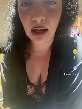 Snapshot of PichyPrettyPussy chatting on June 2026 03:47:01 PM PichyPrettyPussy online show from June 2026 03:47:01 PM