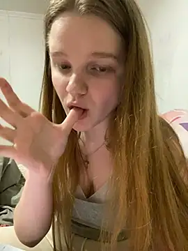 -MimmiLissa- online show from December 2024 09:43:02 PM