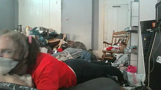 Snapshot of Valarie83 chatting on March 2025 09:43:02 PM Valarie83 online show from March 2025 09:43:02 PM