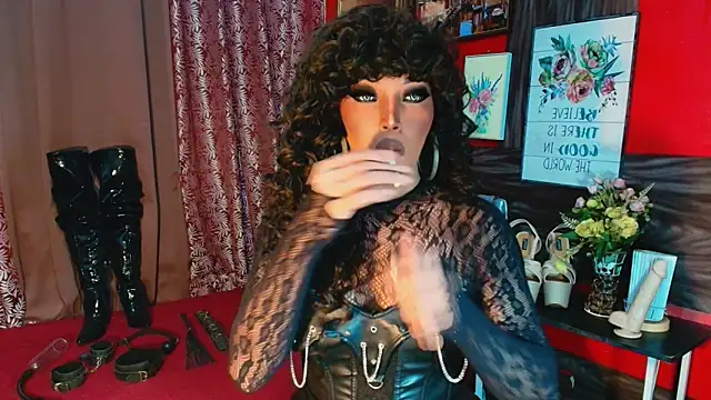 trixxielicious online show from November 2025 04:05:01 PM