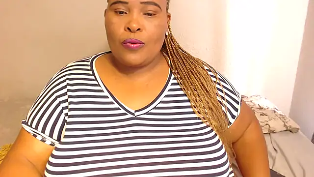 Snapshot of zandile chatting on January 2025 11:18:02 AM zandile online show from January 2025 11:18:02 AM