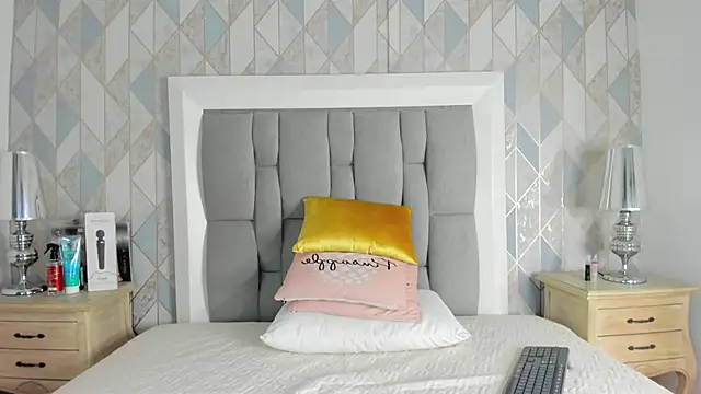 Princsgirl  online show from March 2026 06:15:02 PM