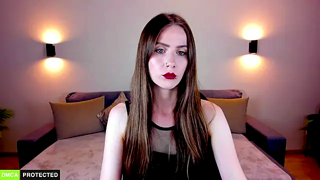 TheWoman   online show from November 2025 07:07:02 PM