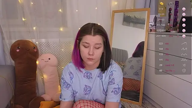 Mira Falls online show from January 2025 08:18:02 AM