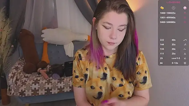 Mira Falls online show from September 2025 05:18:02 AM