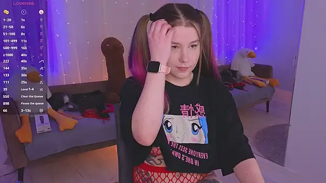 Mira Falls online show from March 2026 06:03:02 AM