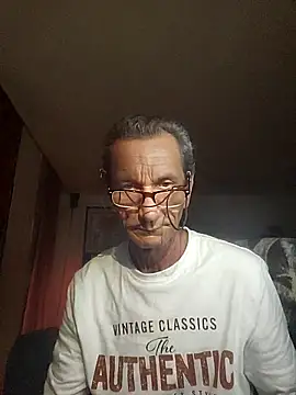 Python43 online show from February 2026 10:04:01 PM