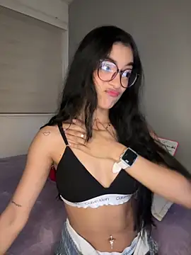 Snapshot of Sammy_pink chatting on June 2026 12:11:01 AM Sammy pink online show from June 2026 12:11:01 AM