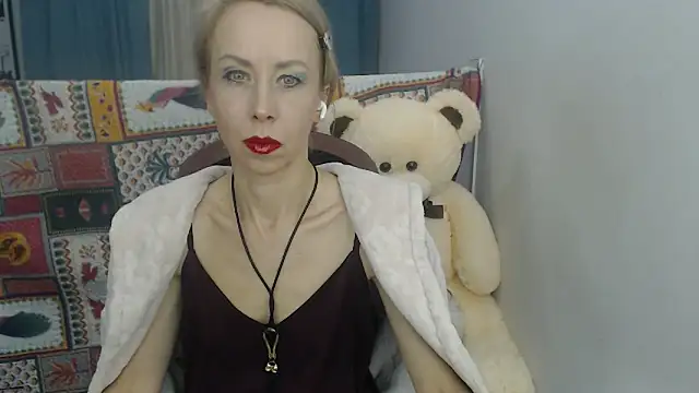 Snapshot of LuxuryNika chatting on December 2024 04:48:02 PM LuxuryNika online show from December 2024 04:48:02 PM
