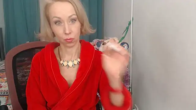 Snapshot of LuxuryNika chatting on January 2025 08:58:02 PM LuxuryNika online show from January 2025 08:58:02 PM
