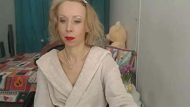 Snapshot of LuxuryNika chatting on February 2025 02:59:01 PM LuxuryNika online show from February 2025 02:59:01 PM
