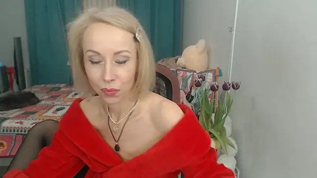 Snapshot of LuxuryNika chatting on March 2025 07:26:02 PM LuxuryNika online show from March 2025 07:26:02 PM
