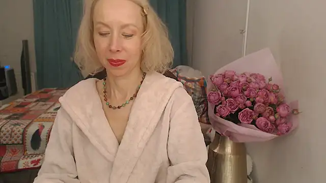 LuxuryNika online show from October 2025 05:30:01 PM