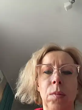 LuxuryNika online show from February 2026 11:36:02 AM