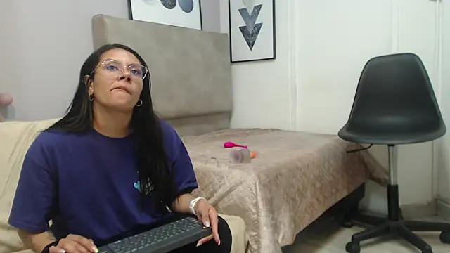 valevicious online show from February 2025 02:36:01 PM