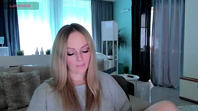 Libby Nora online show from March 2025 09:44:01 AM