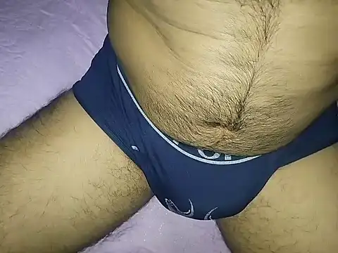 Snapshot of robertocastillo-2017 chatting on September 2025 04:01:02 AM robertocastillo-2017 online show from September 2025 04:01:02 AM