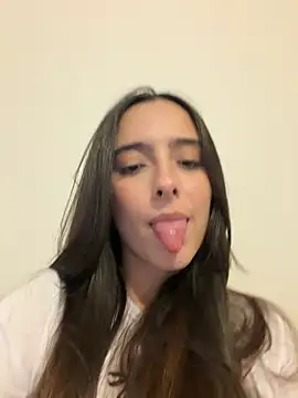 swrennn19 online show from June 2026 10:44:02 PM