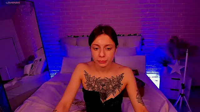 Eille Elfie online show from October 2025 07:39:01 AM