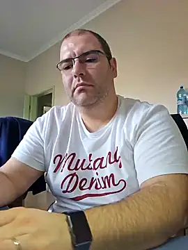 Andrew1900529 online show from January 2025 11:20:01 AM