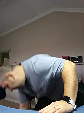 Andrew1900529 online show from November 2025 08:06:02 AM