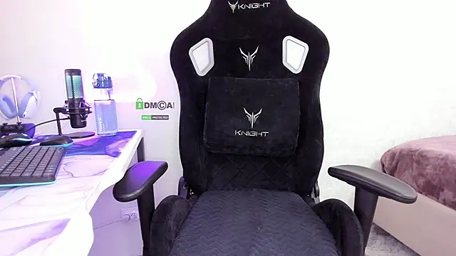 SkyqueenI online show from February 2026 07:34:01 AM