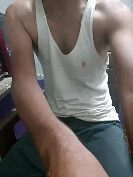 HotBoyOm online show from May 2026 01:33:02 AM