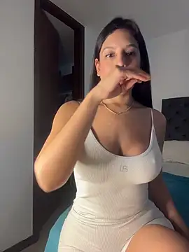 kamivolkano online show from February 2026 05:18:01 PM