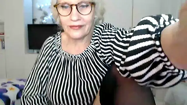 Ghertrude52 online show from March 2025 07:52:01 AM