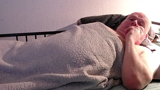 Vandrino online show from January 2025 02:59:01 AM