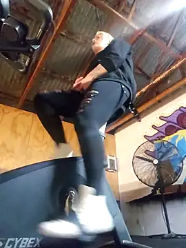 PinkTheHawk online show from November 2025 09:47:01 PM