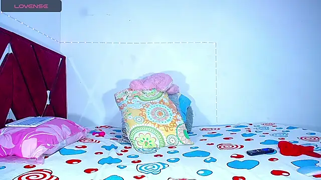 Snapshot of DanisaBrown chatting on December 2024 06:30:02 PM DanisaBrown online show from December 2024 06:30:02 PM