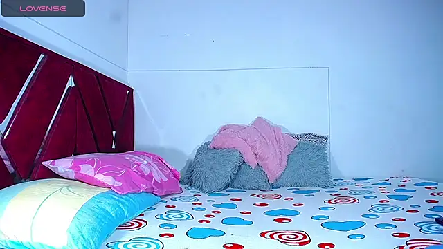 Snapshot of DanisaBrown chatting on December 2024 01:11:02 PM DanisaBrown online show from December 2024 01:11:02 PM