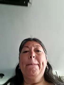 Snapshot of emma_tour chatting on December 2024 04:53:01 PM emma tour online show from December 2024 04:53:01 PM