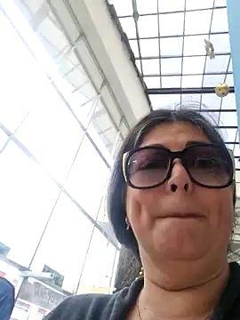 Snapshot of emma_tour chatting on December 2024 02:28:01 PM emma tour online show from December 2024 02:28:01 PM