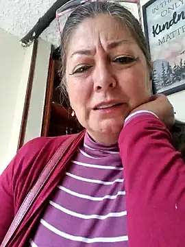 Snapshot of emma_tour chatting on January 2025 07:21:02 PM emma tour online show from January 2025 07:21:02 PM