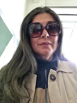Snapshot of emma_tour chatting on January 2025 07:56:01 PM emma tour online show from January 2025 07:56:01 PM