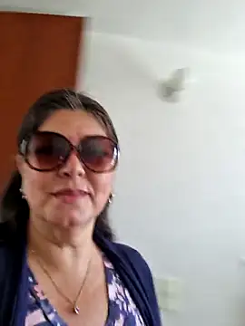 Snapshot of emma_tour chatting on January 2025 02:58:01 PM emma tour online show from January 2025 02:58:01 PM