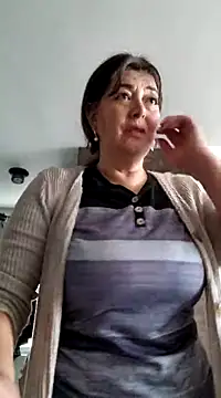 Snapshot of emma_tour chatting on February 2025 03:36:02 PM emma tour online show from February 2025 03:36:02 PM