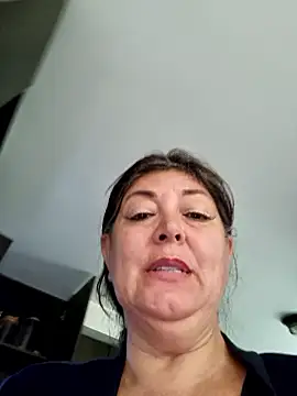 Snapshot of emma_tour chatting on March 2025 03:50:02 PM emma tour online show from March 2025 03:50:02 PM