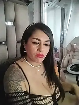 chelaqueen  online show from June 2026 07:13:01 PM